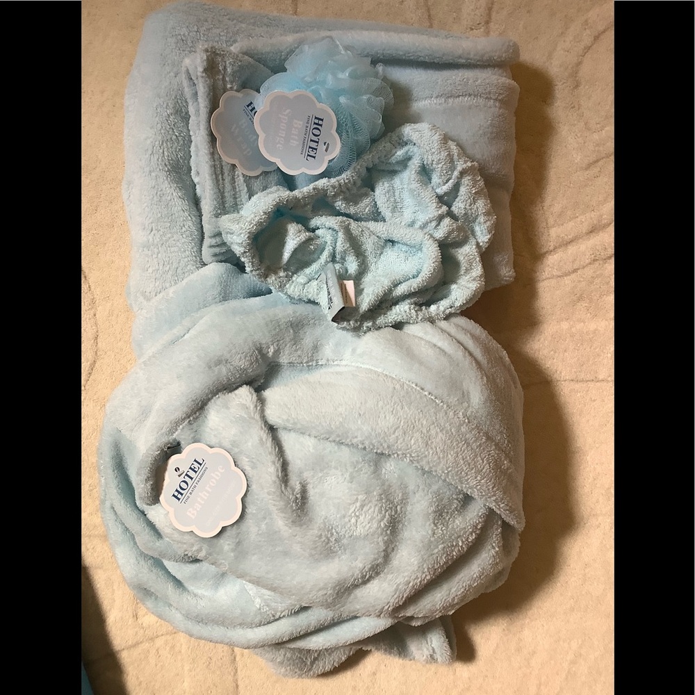 A Hotel Bath Set